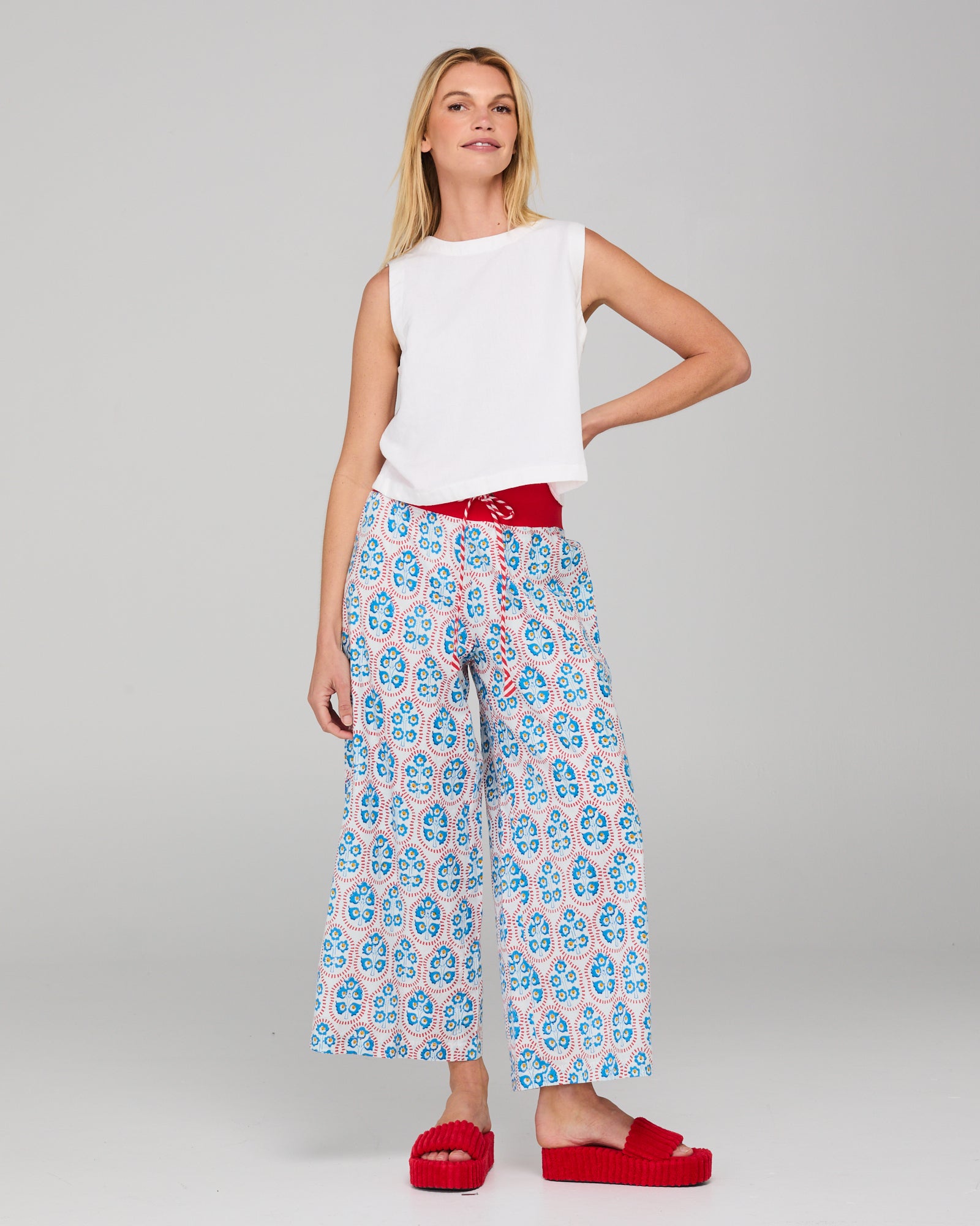 Ria Pant - Emilia White